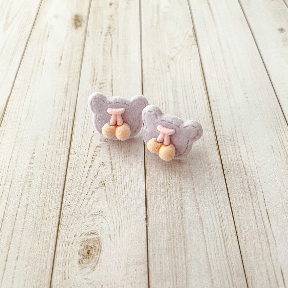 🖤 Fuzzy Bear Shaped Stud Earrings